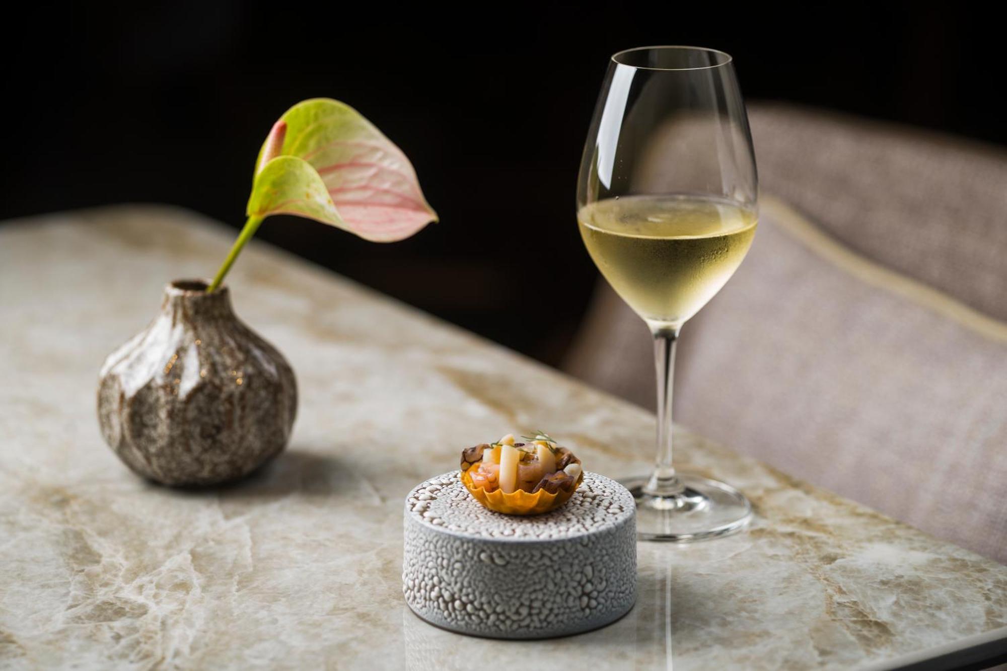 Hotel Intercontinental Barcelona By Ihg Zewnętrze zdjęcie A dish at the restaurant